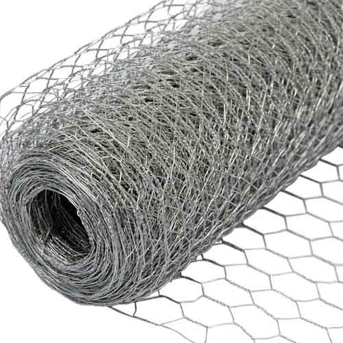 Professional Galvanized Chicken Net 100 Meter Fence Iron Wire Mesh Plastic Coated Chicken Wire Poultry Fencing